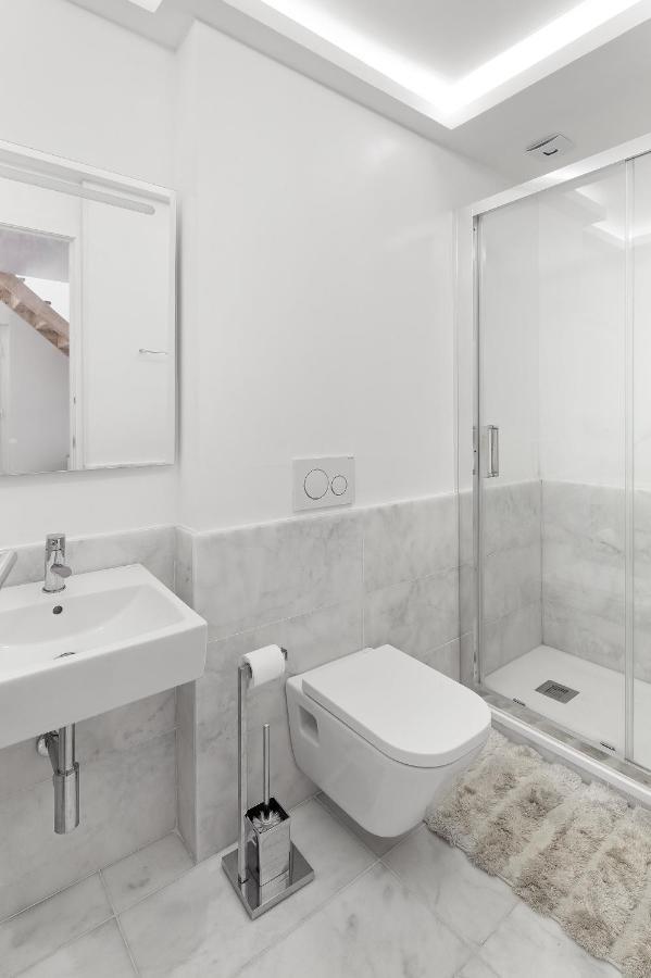 Tiny Cosy Room- Alcantara Lisbona Esterno foto